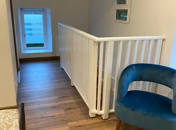 Philippe Et Valerie Nyaraló *